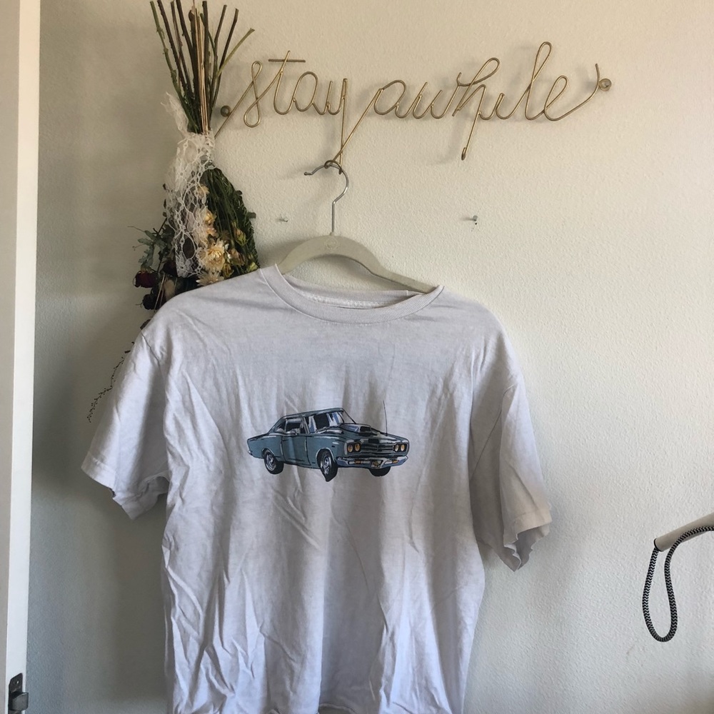 Graphic tee shirt